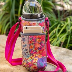 Natural Life Insulated Water Bottle Carrier *NWT